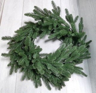 Веточка еловая ,литая 2,6 м. 505