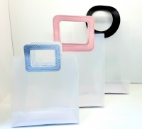 Пакет подарочный,прозрачный 21*22 (с кожаными ручками)