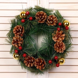 Венок рождественский в ассортименте d15 см F1