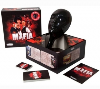 Настольная игра "Мафия. Вся семья в сборе" 0134R-100 (с масками)