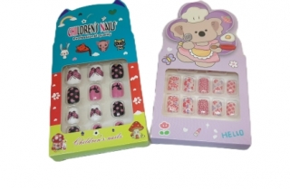 Ногти накладные в коробочке  (детские в ассортименте)